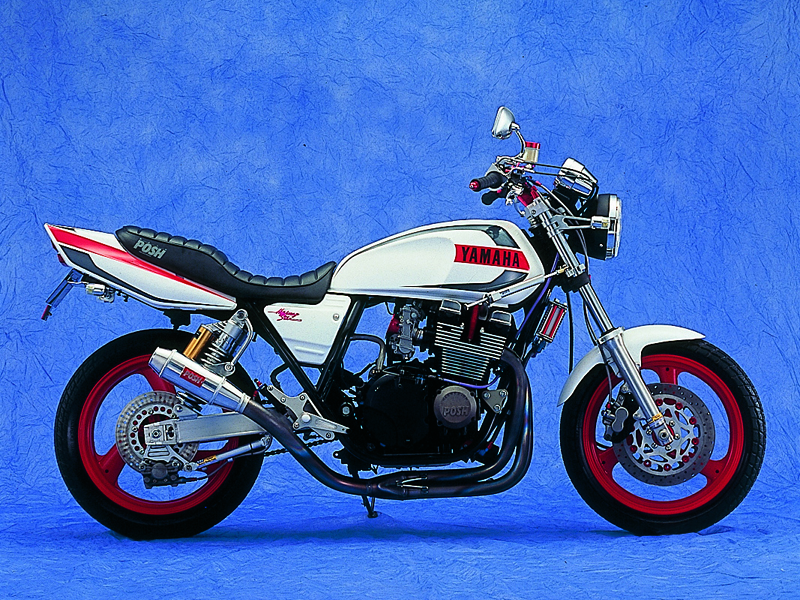 XJR400